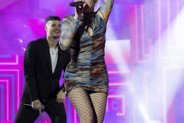 Los Nietos de SaryManchez se autodescalifican en la final de murgas al superar el tiempo establecido en señal de protesta/Lpacarnaval y TA.